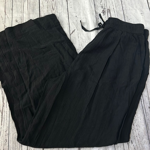 GapBody PJ Crinkle cut Pants - Picture 8 of 8